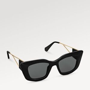 Louis Vuitton Black Sunglasses with Gold Detailing : Arizona Dream